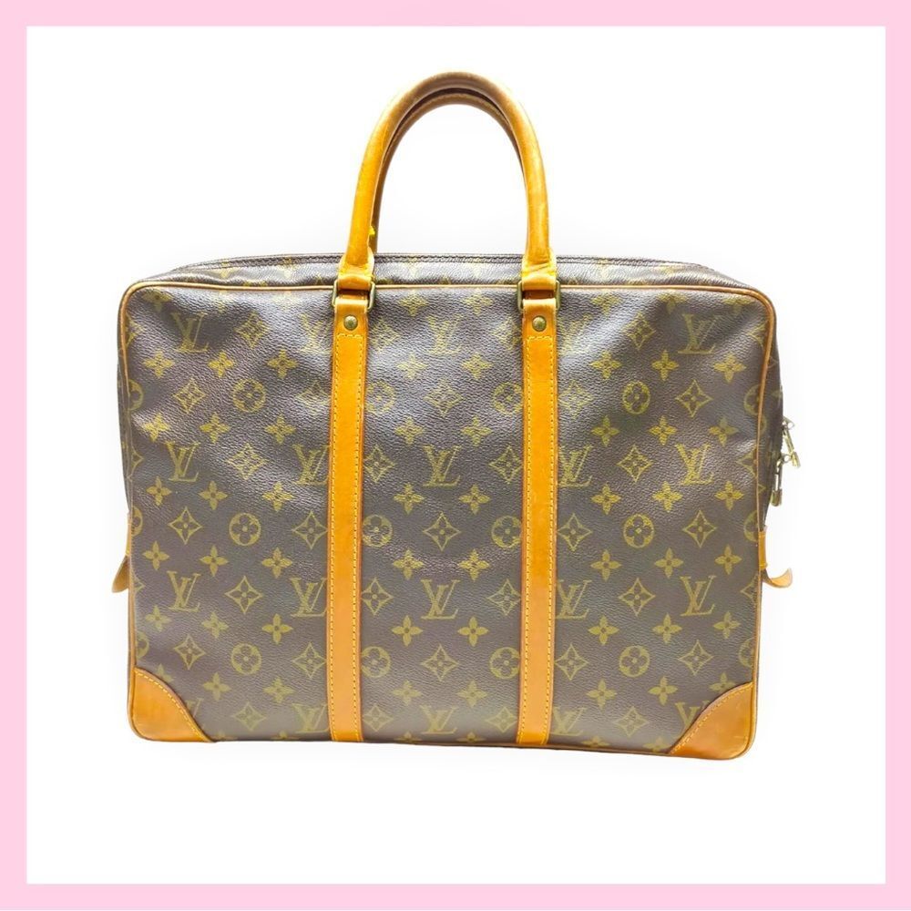 Louis Vuitton- Handbag Porte Documents Voyage Brown Monogram (Authentic)